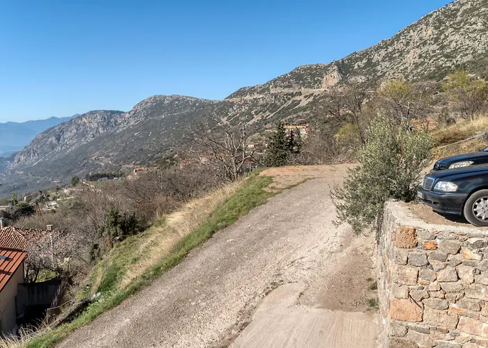 Arachova\'S Experience S2